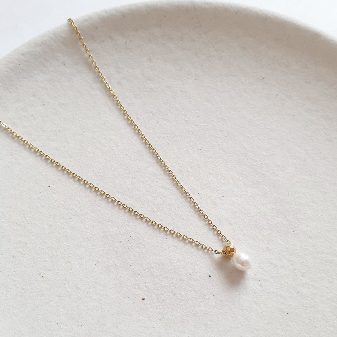 Pearl κομψό κολιέ με πέρλα