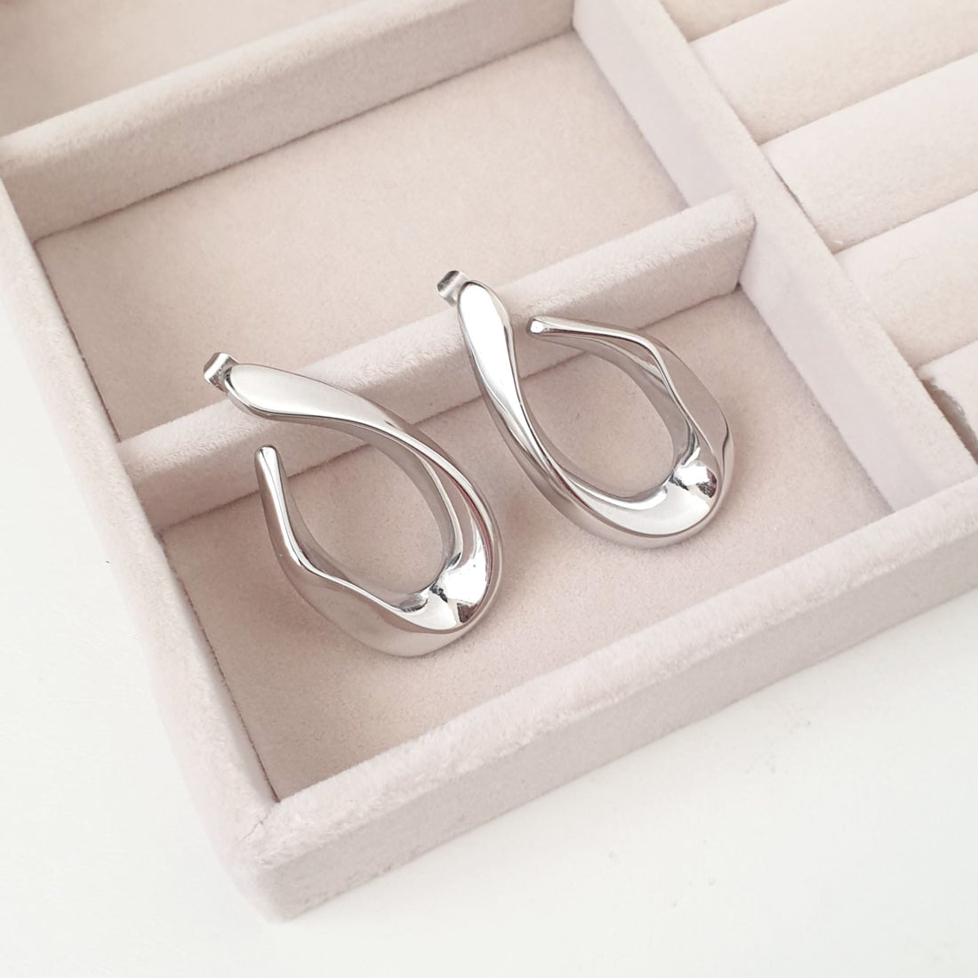 Konnie Σκουλαρίκια κρεμαστά Silver