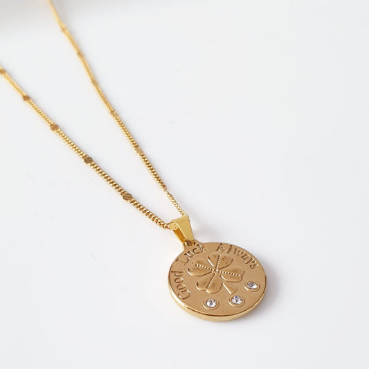 Χρυσό Κολιέ Φυλαχτό Τετράφυλλο Τριφύλλι από Ανοξείδωτο Ατσάλι