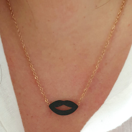 Γυναικείο κολιέ ροζ χρυσό 14Κ Χείλη