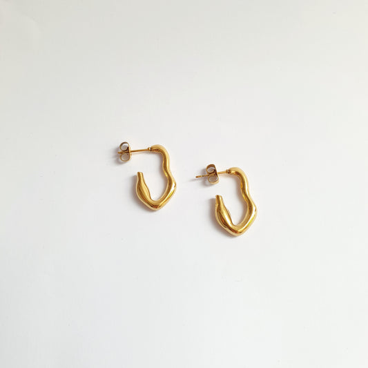 Σκουλαρίκια χρυσά με ακανόνιστο σχήμα