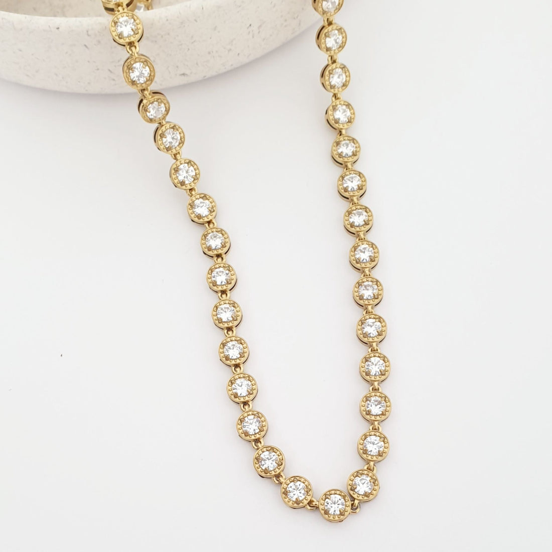 Κομψό κολιέ με ζιργκόν