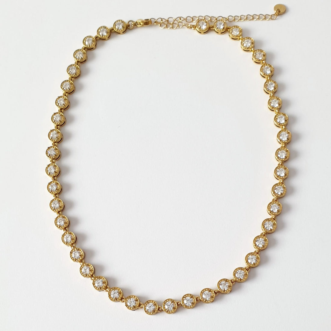 Κομψό κολιέ με ζιργκόν