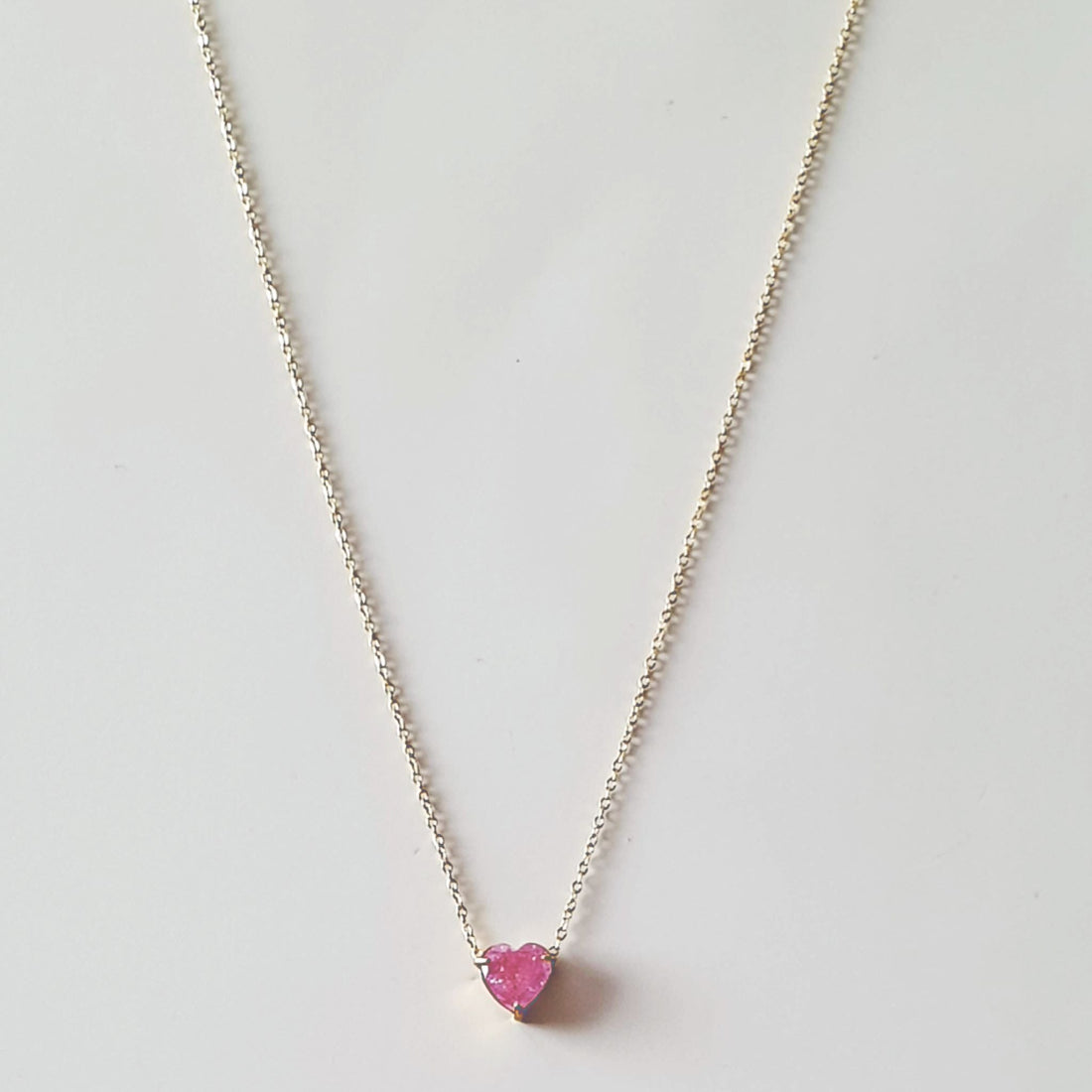 Κολιέ με μικρή ροζ καρδιά 