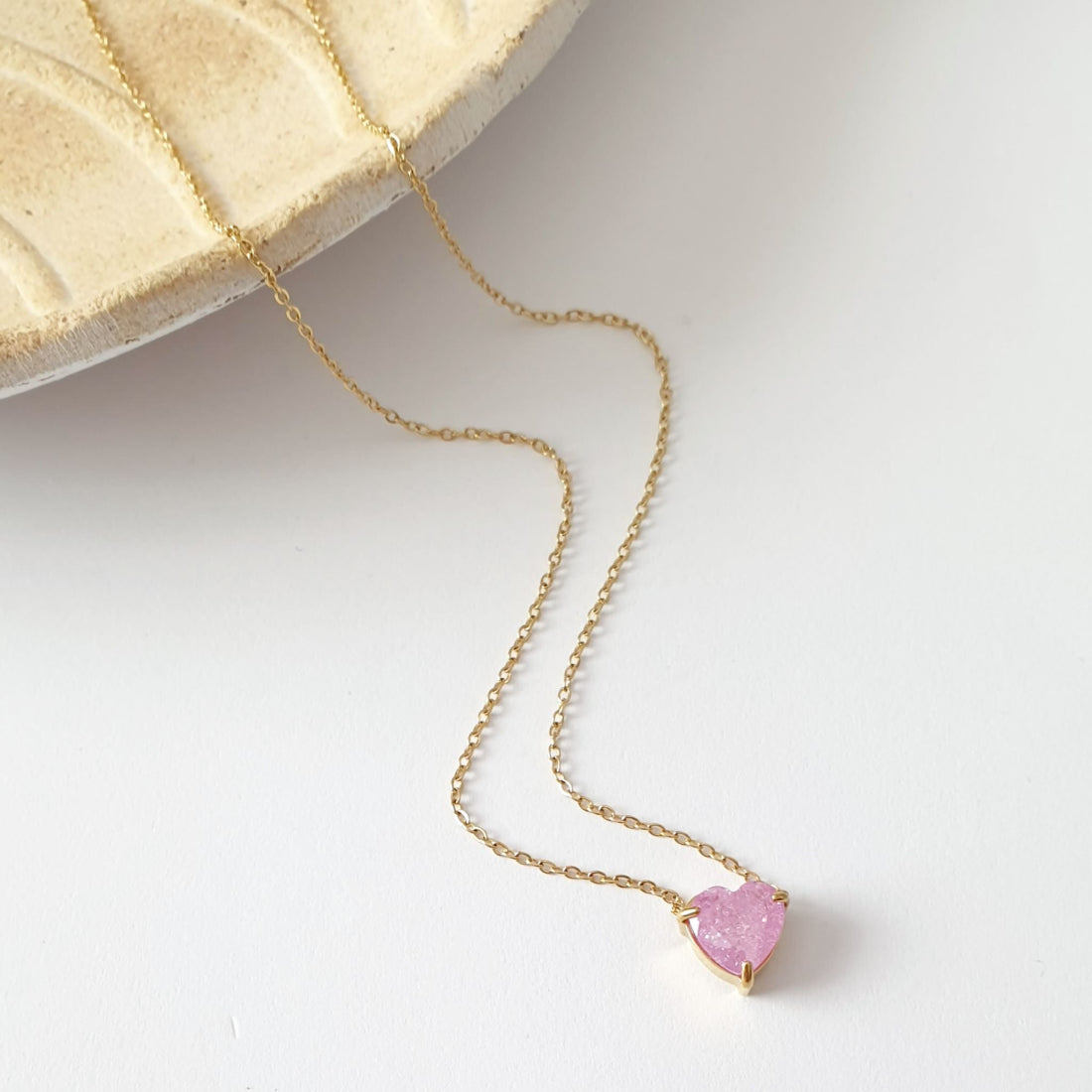 Κολιέ με μικρή ροζ καρδιά 