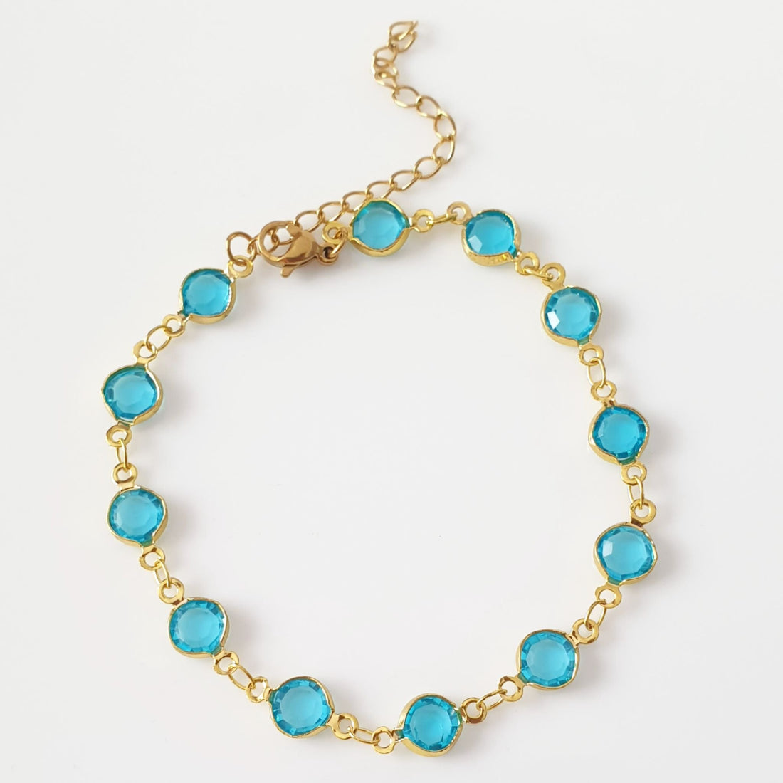 βραχιόλι με γαλάζια κρύσταλλα