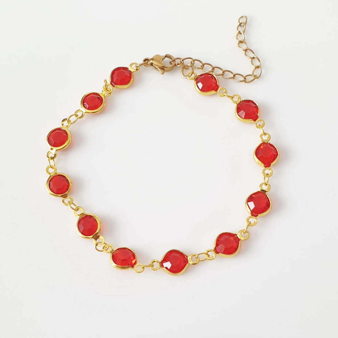 βραχιόλι με κόκκινα κρύσταλλα