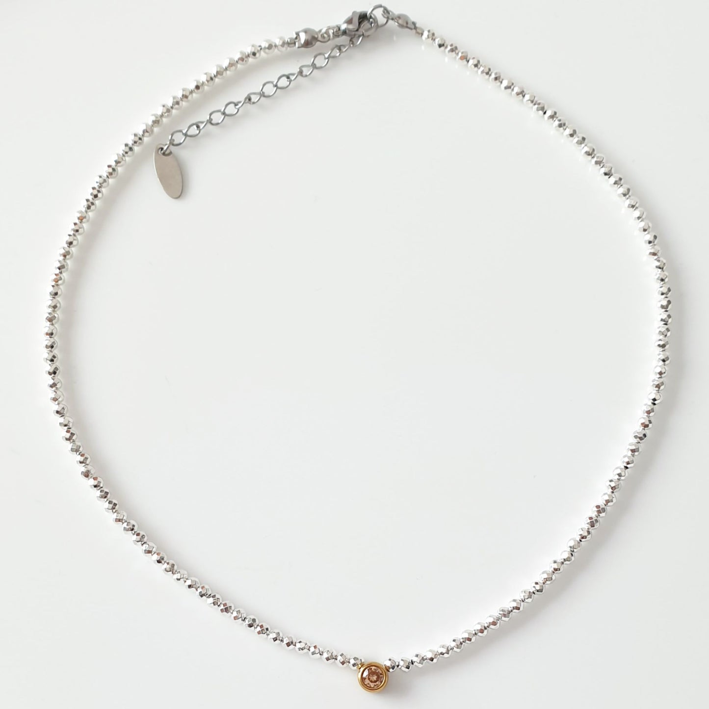 Κολιέ με αιματίτη και διαμαντάκι